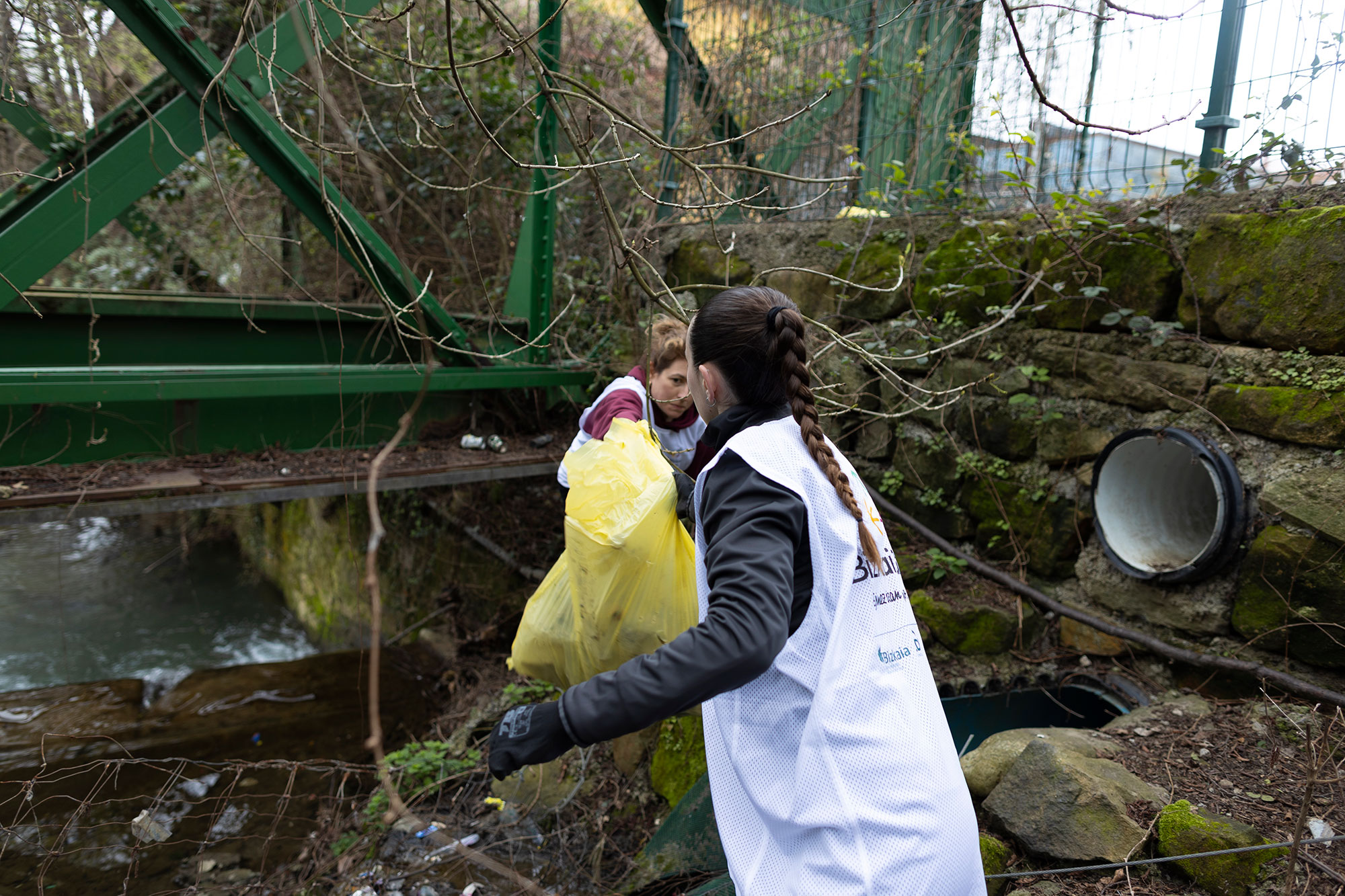 Activación Medioambiental: Experiencia limpieza del río Mañaria (Durango)