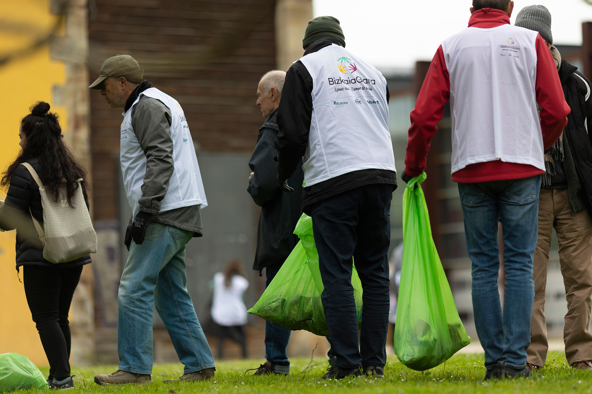 Activación Medioambiental: Experiencia limpieza del río Mañaria (Durango)