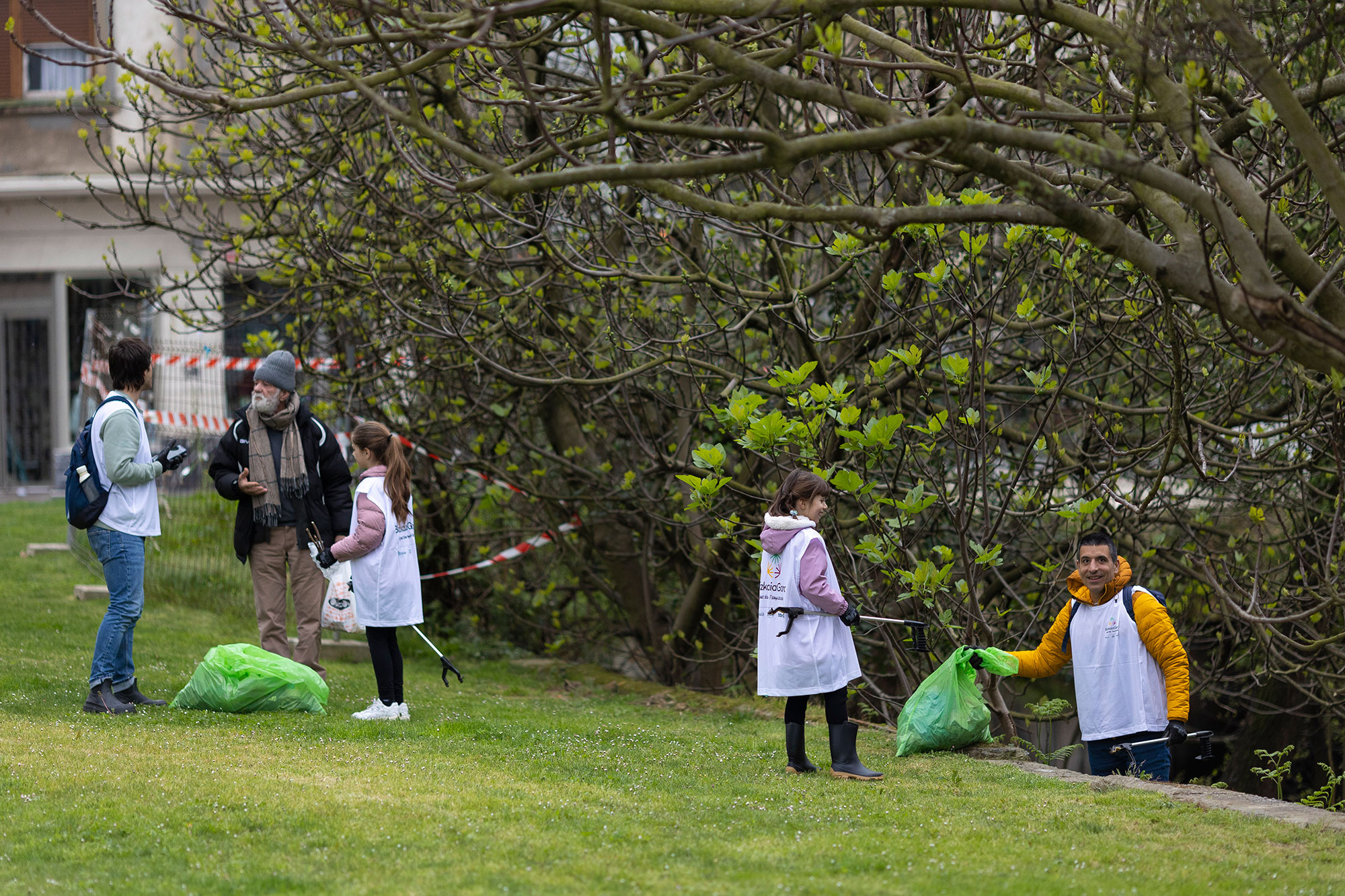 Activación Medioambiental: Experiencia limpieza del río Mañaria (Durango)