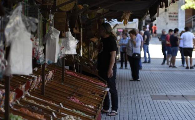 Mercado MedievaErdi Aroko Azoka Solidarioa Galdakaonl)