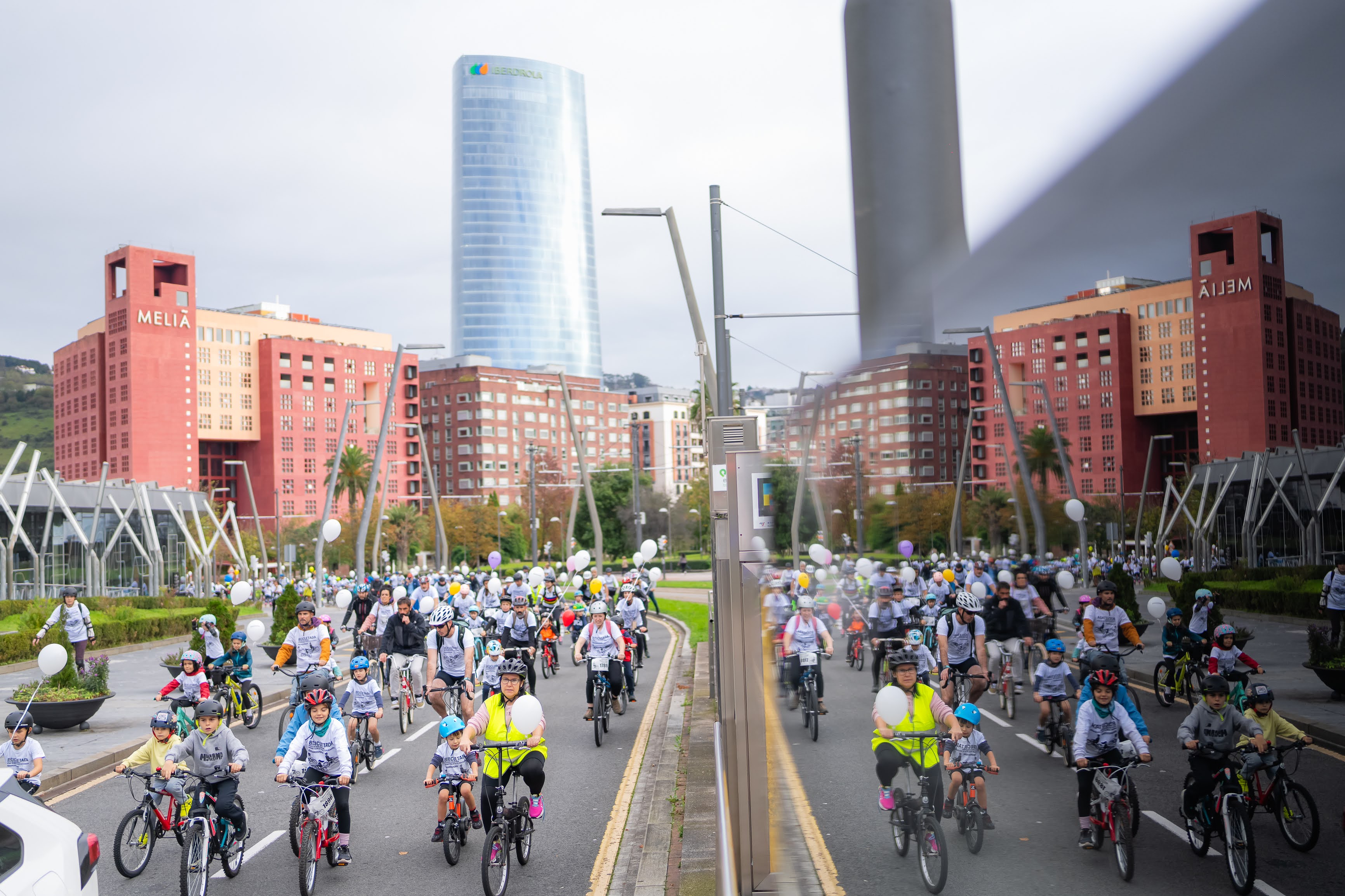 Bicicletada en Bilbao)
