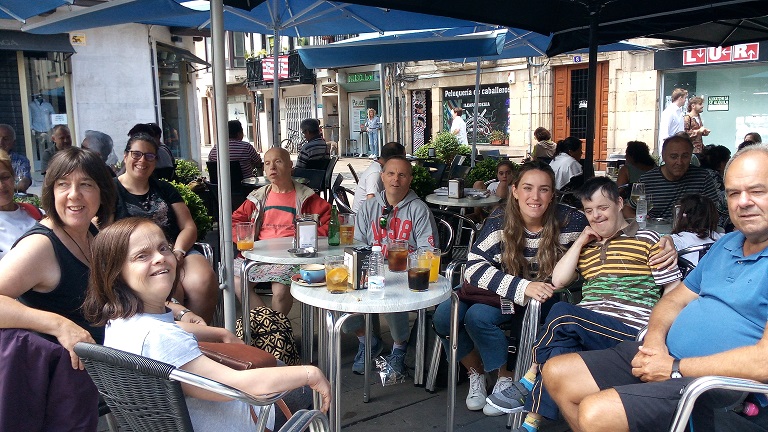 Grupo de centro de las mañanas en Barakaldo)
